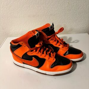 Nike Dunk Hi in Orange and Black
